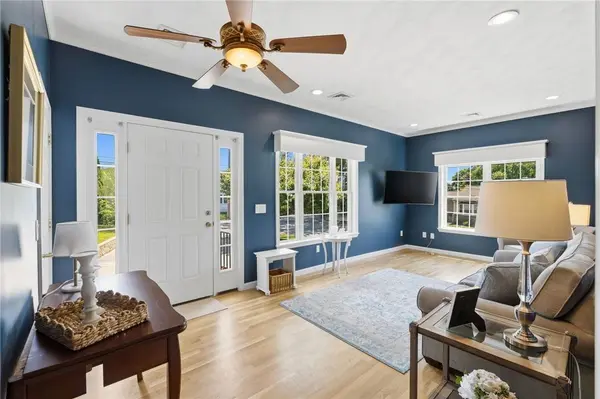28 Fairview AVE, Cumberland, RI 02864
