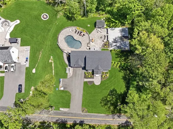 2103 Wheeler ST, Dighton, MA 02764
