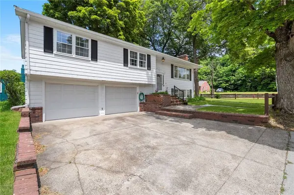 9 Katherine RD, Woonsocket, RI 02895
