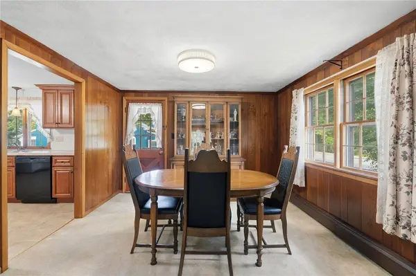 9 Katherine RD, Woonsocket, RI 02895