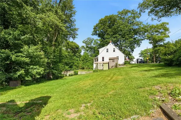 48 Waterman Lake DR, Glocester, RI 02814