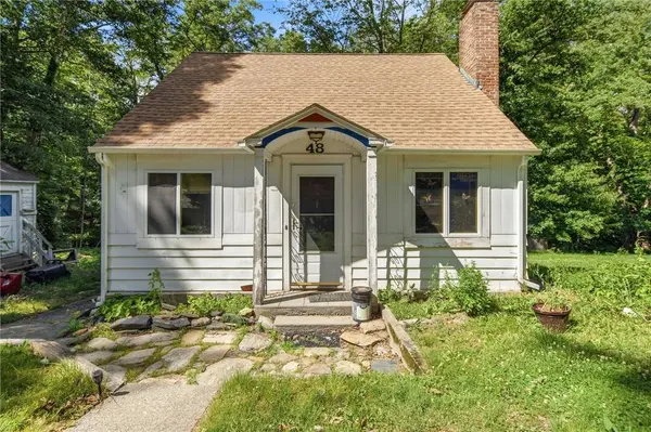 48 Waterman Lake DR, Glocester, RI 02814