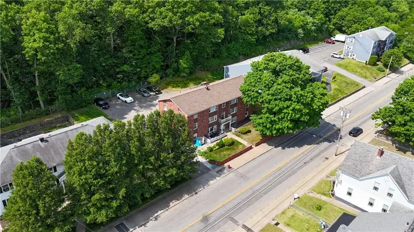 339 Privilege ST, Woonsocket, RI 02895