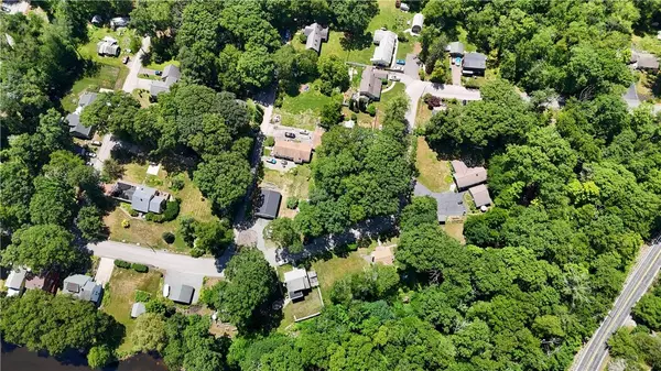 0 Waterman Lake DR, Glocester, RI 02814