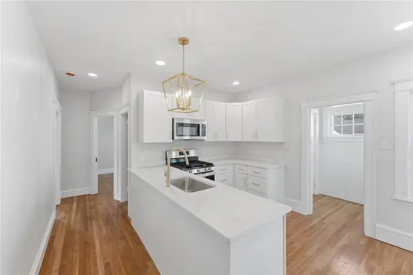 113 Warwick RD, Pawtucket, RI 02861