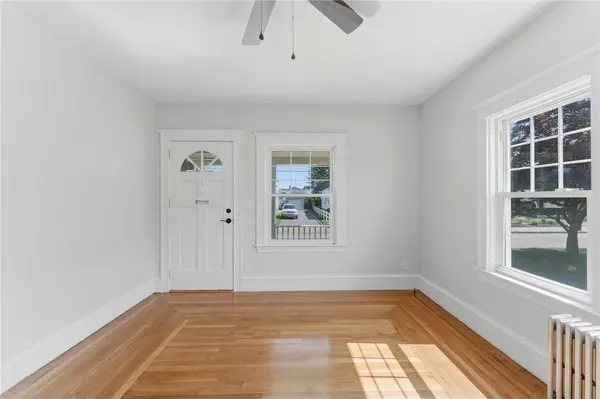 113 Warwick RD, Pawtucket, RI 02861