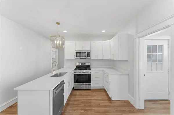 113 Warwick RD, Pawtucket, RI 02861