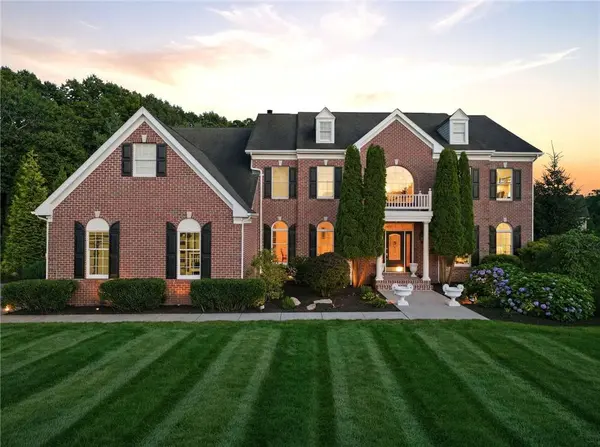 10 Lovegreen LN