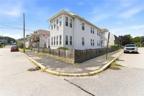 362 Ballou ST, Woonsocket, RI 02895