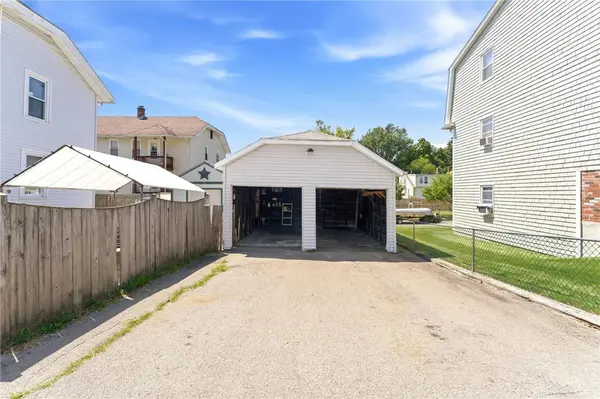 362 Ballou ST, Woonsocket, RI 02895
