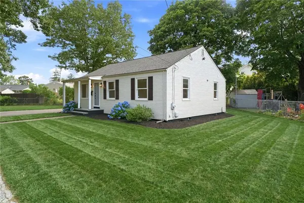 28 Plain ST