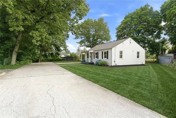28 Plain ST, East Providence, RI 02916