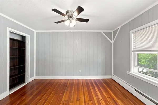 330 Waterman AVE, Smithfield, RI 02917