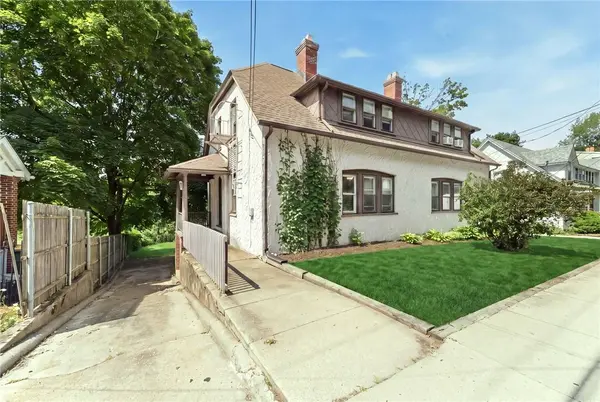 330 Waterman AVE, Smithfield, RI 02917