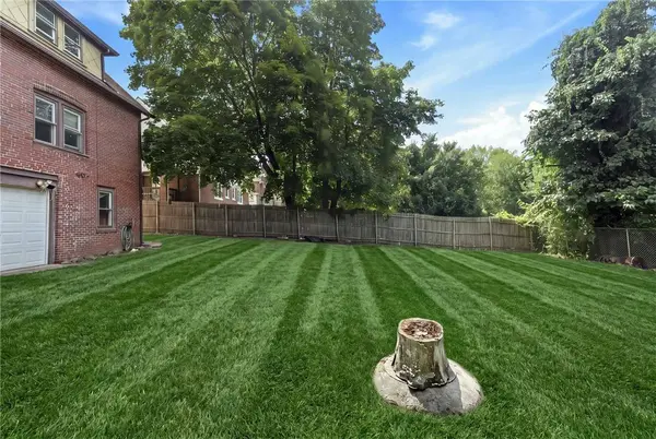 330 Waterman AVE, Smithfield, RI 02917