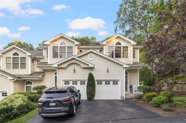 1 Santini ST #H, North Providence, RI 02904