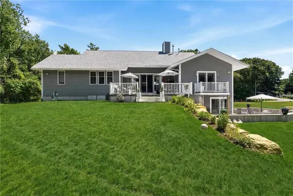685 Curtis Corner RD, South Kingstown, RI 02879