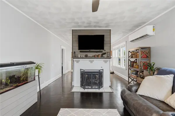 55 Friendly RD, Cranston, RI 02910