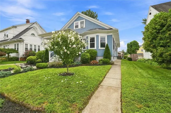 55 Friendly RD, Cranston, RI 02910