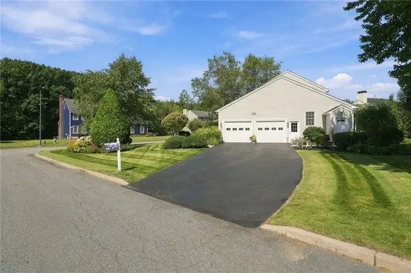 10 Jay CT, Cranston, RI 02921