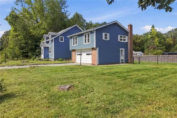 657 Danielson PIKE, Scituate, RI 02857