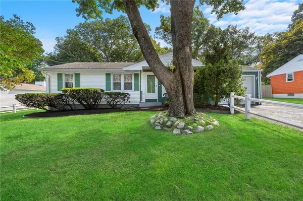 66 Wayne DR, Cumberland, RI 02864