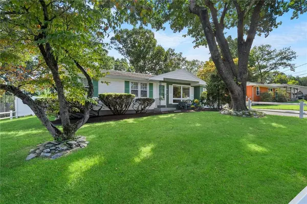 66 Wayne DR, Cumberland, RI 02864