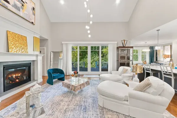 685C Curtis Corner, South Kingstown, RI 02879