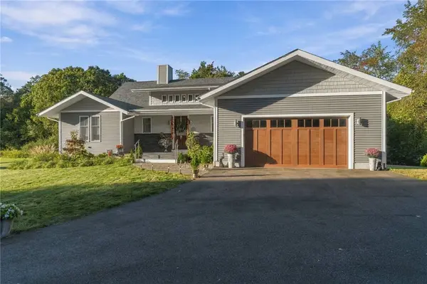 685 Curtis Corner RD, South Kingstown, RI 02879