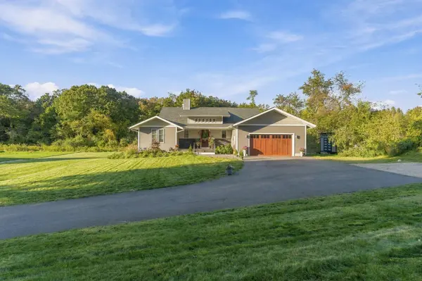 685C Curtis Corner