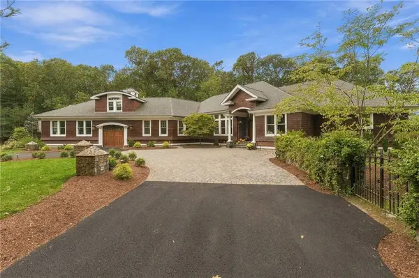 46 Pojac Point RD, North Kingstown, RI 02852