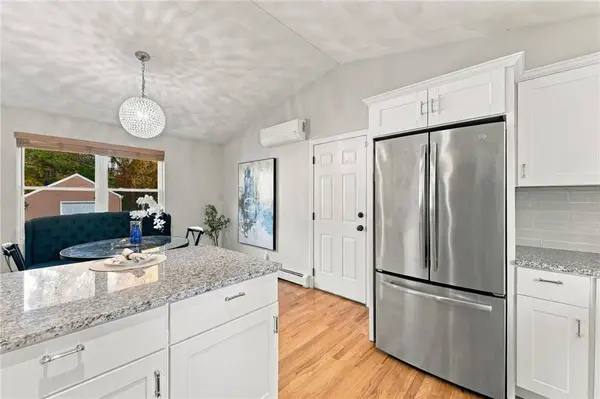 1 Vale ST, Cumberland, RI 02864