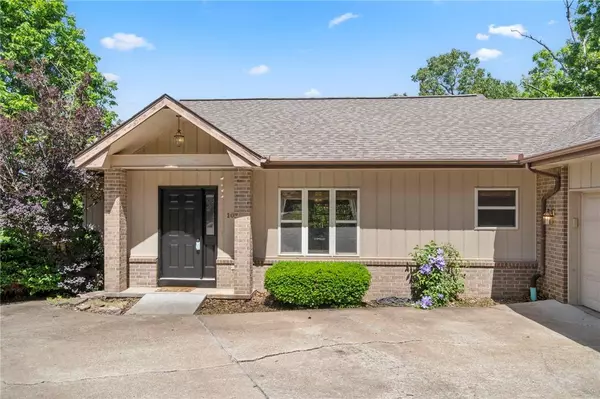 10 Forfar Cir, Bella Vista, AR 72715