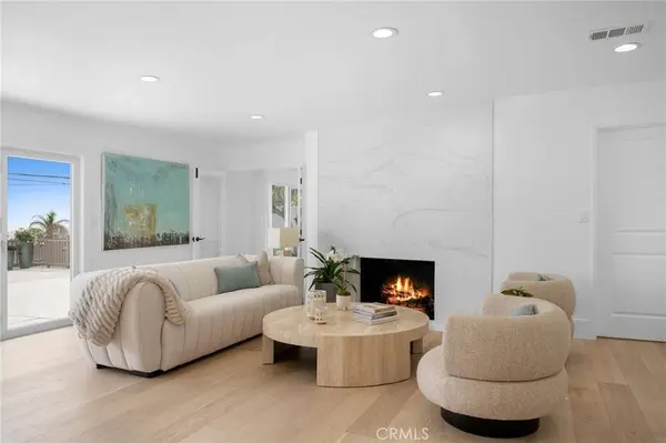 3690 Alder LN, Pasadena, CA 91107