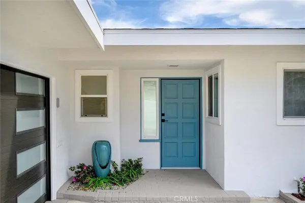 3690 Alder LN, Pasadena, CA 91107