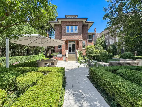 4940 South Woodlawn Avenue, Chicago, IL 60615