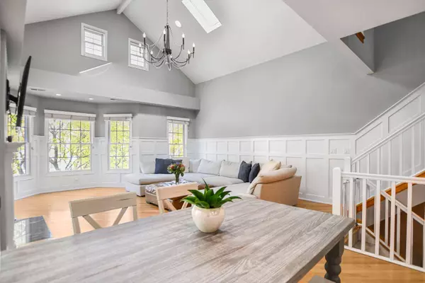 1437 W Henderson ST #3, Chicago, IL 60657