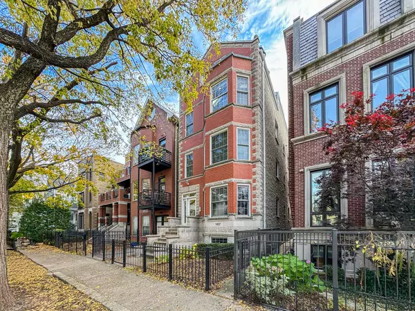 1437 W Henderson ST #3, Chicago, IL 60657