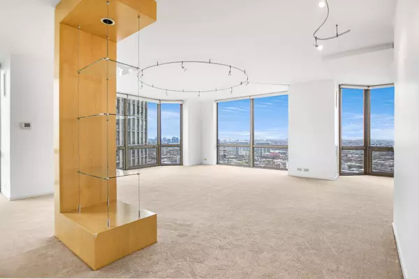 2650 N Lakeview AVE #3102-04, Chicago, IL 60614