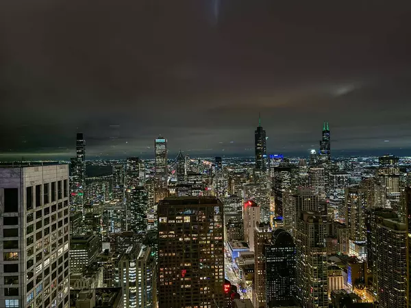 175 E Delaware PL #7511, Chicago, IL 60611