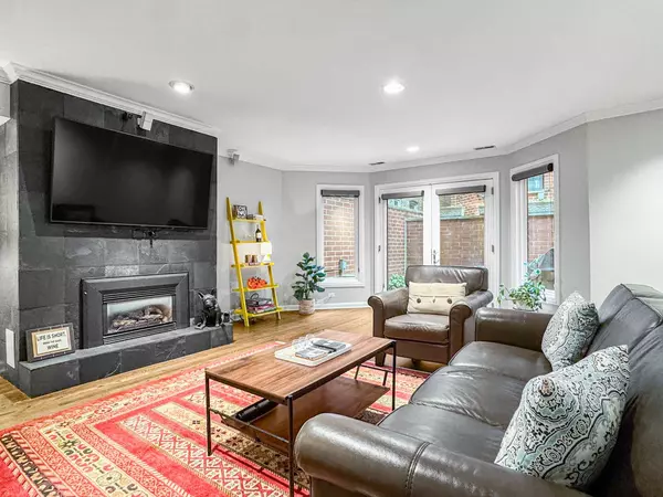 2736 N Hampden CT #105, Chicago, IL 60614