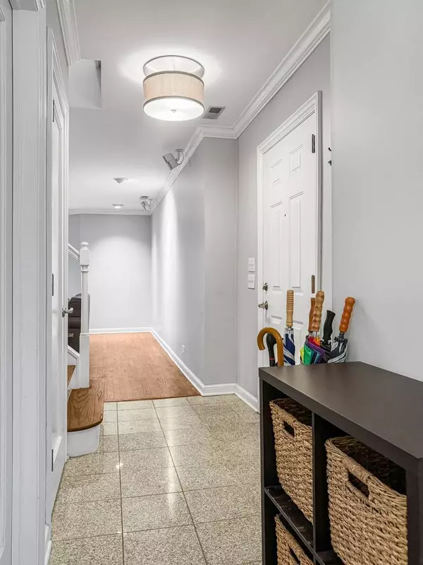 2736 N Hampden CT #105, Chicago, IL 60614