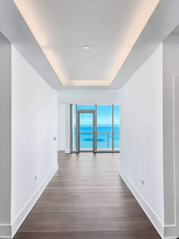 363 E Wacker DR #6306, Chicago, IL 60601