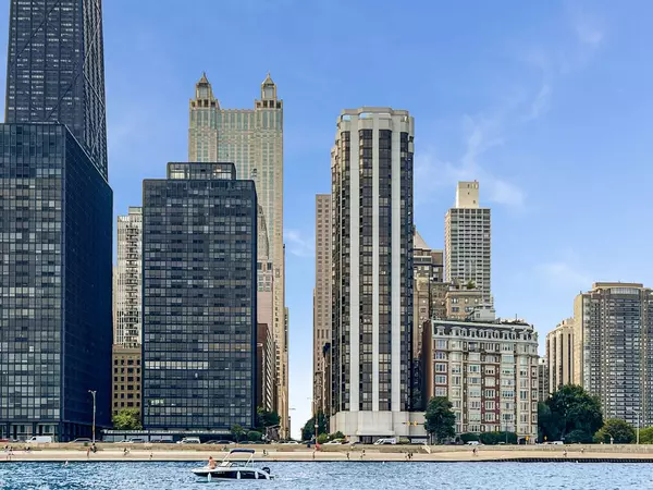 990 N Lake Shore DR #25A, Chicago, IL 60611