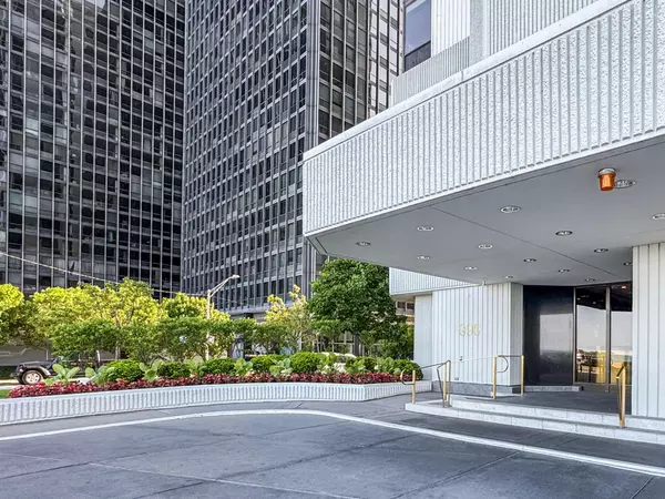 990 N Lake Shore DR #25A, Chicago, IL 60611