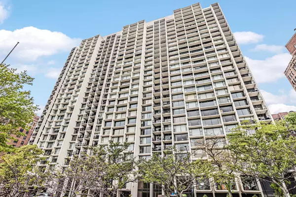 3200 N Lake Shore DR #406, Chicago, IL 60657