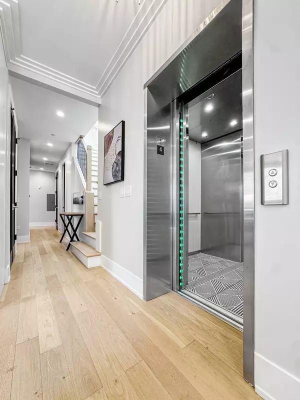 1543 N Wieland ST #PH-N, Chicago, IL 60610