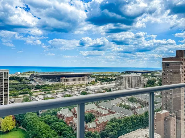 100 E 14th ST #2202, Chicago, IL 60605