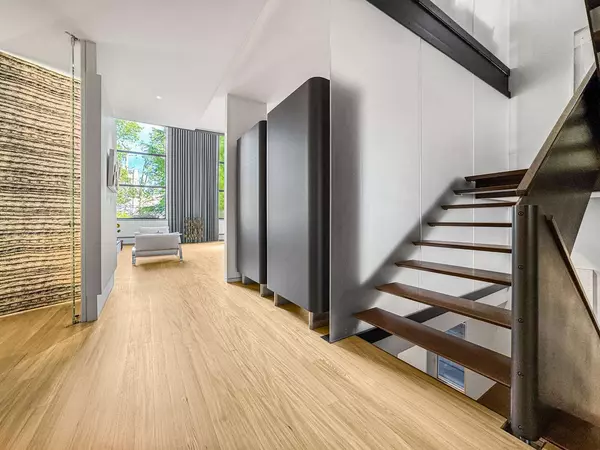 2107 N Dayton ST, Chicago, IL 60614