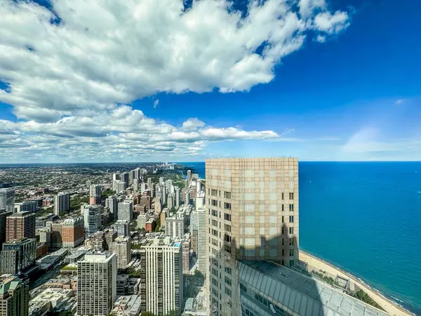 132 E Delaware PL #5506, Chicago, IL 60611